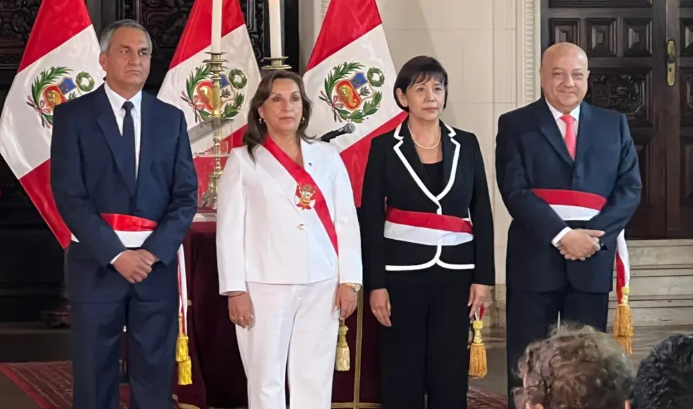 Vicente Romero, Luis Adrianzén y Nacy Tolentino asumieron las carteras del Interior, Trabajo y Mujer, respectivamente. Foto: Omar Coca / URPI - LR Vicente Romero, Luis Adrianzén y Nacy Tolentino asumieron las carteras del Interior, Trabajo y Mujer, respectivamente. Foto: Omar Coca / URPI - LR