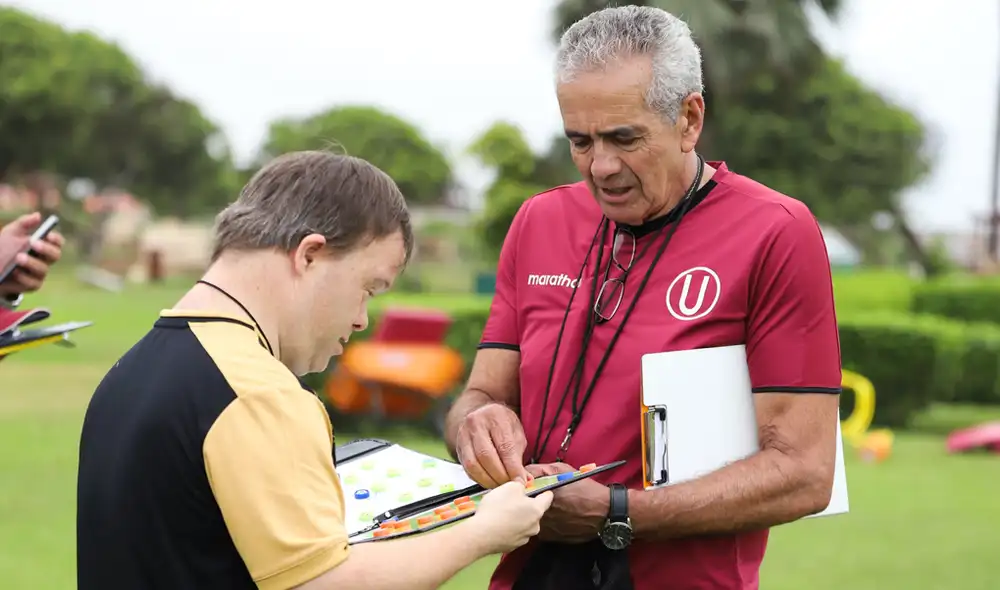 Daniel Luond sorprendió a todo el plantel de Universitario en Campo Mar. Foto: Prensa Universitario Daniel Luond sorprendió a todo el plantel de Universitario en Campo Mar. Foto: Prensa Universitario