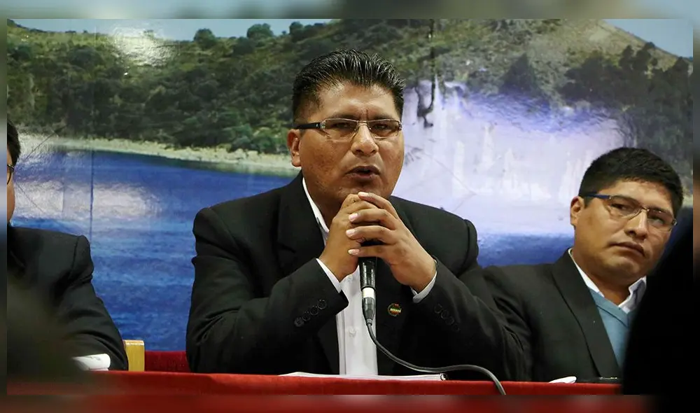 Walter Aduviri, actual gobernador de Puno, no acudió a la diligencia judicial por lo que el juez girará una orden de captura en su contra.