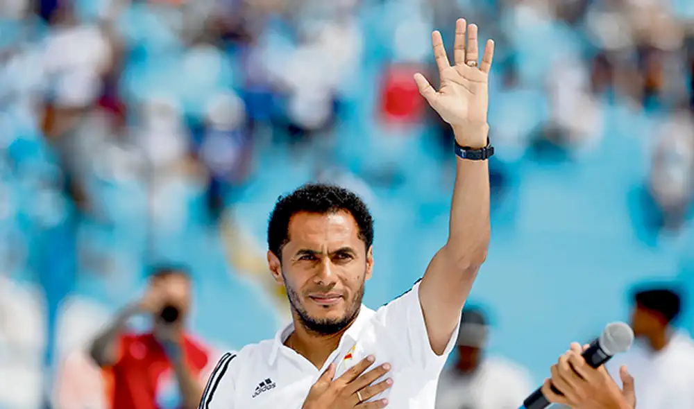 Querido. Carlos Lobatón recibió un merecido homenaje de parte del club y se llevó el aplauso de los hinchas