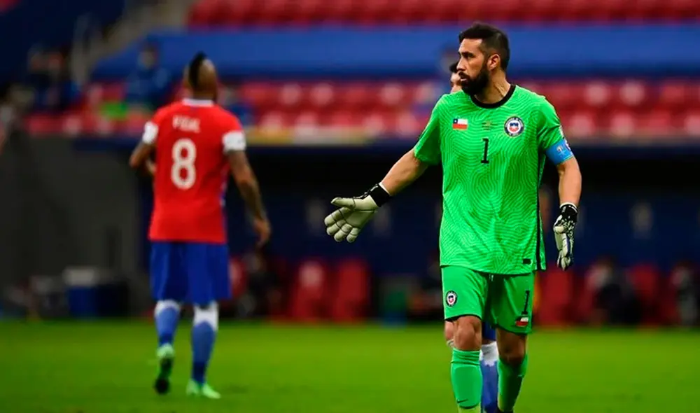 Bravo tiene 39 años y juega en el Real Betis. Foto: AFP Bravo tiene 39 años y juega en el Real Betis. Foto: AFP