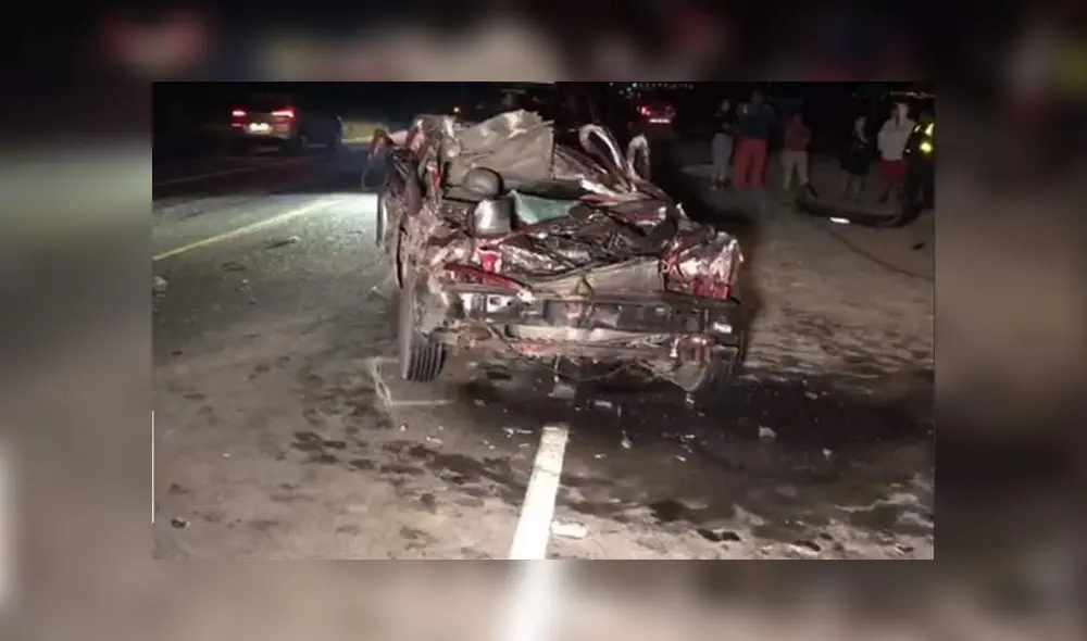 Vehículo quedó destrozado.