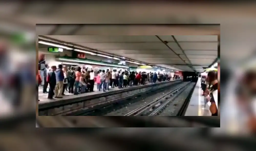 Usuarios del servicio de transporte se aburrieron de esperar y decidieron hacer una peculiar acción en la estación mientras esperaban la llegada del tren Usuarios del servicio de transporte se aburrieron de esperar y decidieron hacer una peculiar acción en la estación mientras esperaban la llegada del tren