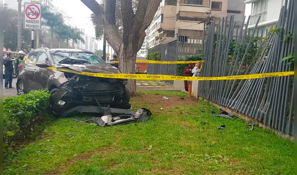 El tránsito por la cuadra 19 de la avenida Javier Prado fue restringido de manera momentánea. (Foto: RTV) El tránsito por la cuadra 19 de la avenida Javier Prado fue restringido de manera momentánea. (Foto: RTV)