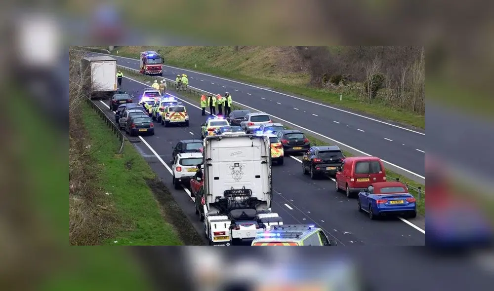 Bebé de 21 meses fallece tras un trágico choque entre un carro y un camión Bebé de 21 meses fallece tras un trágico choque entre un carro y un camión
