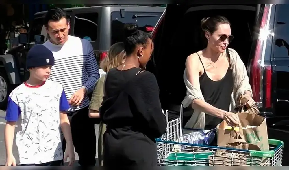 Lluvia de críticas a Angelina Jolie por look masculino de hija menor de Brad Pitt