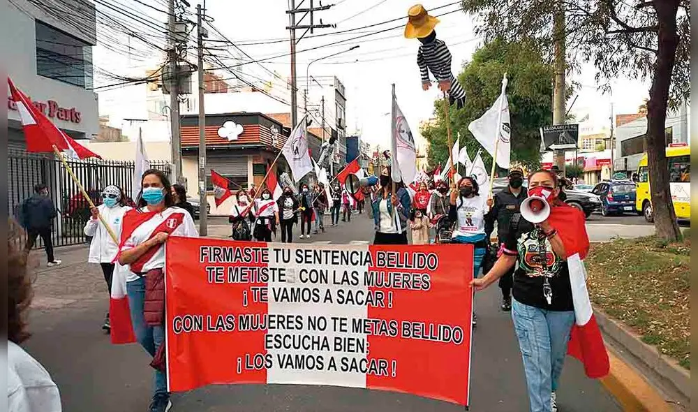 TAJANTES. También pidieron la renuncia de Bellido.