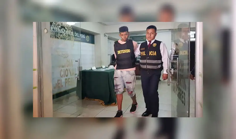 Delincuentes circulaban cerca al centro financiero de Fiori con actitud sospechosa y al negarse a identificarse, la PNP procedió a intervenirlos (Foto: Christian Moreno / Grupo La República) Delincuentes circulaban cerca al centro financiero de Fiori con actitud sospechosa y al negarse a identificarse, la PNP procedió a intervenirlos (Foto: Christian Moreno / Grupo La República)