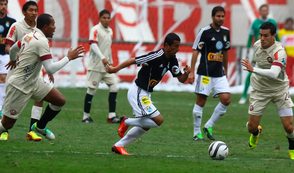 William Chiroque enfrentando a Universitario de Deportes. (FOTO: La República). William Chiroque enfrentando a Universitario de Deportes. (FOTO: La República).