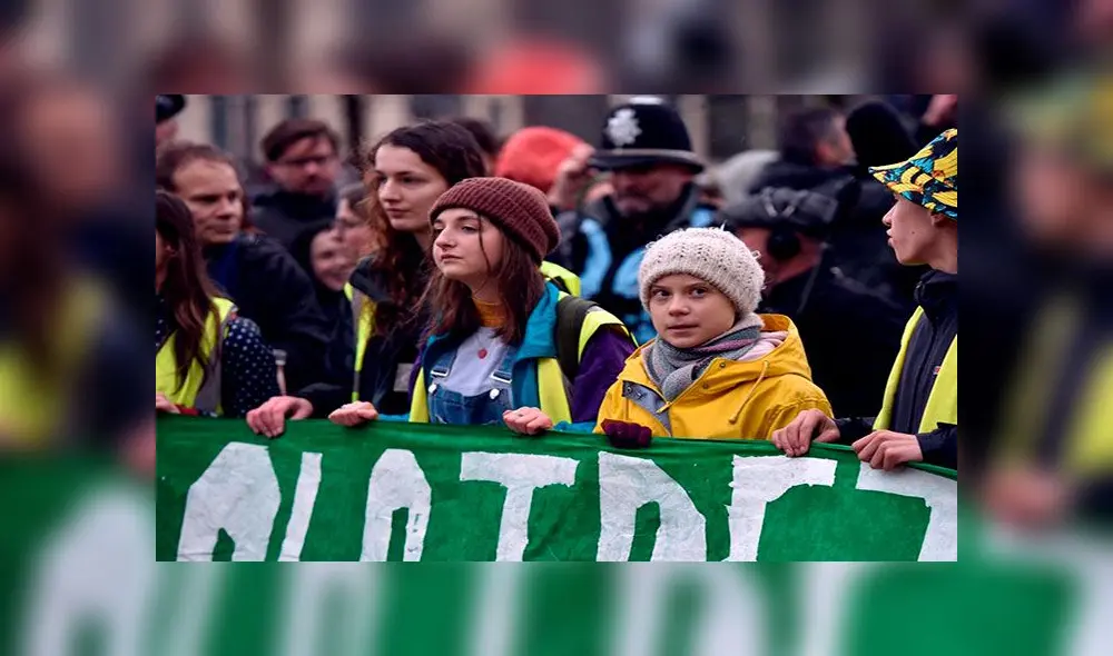 Greta Thunberg el viernes en Reino Unido, en una de sus habituales protestas en huelga por la crisis climática. Foto: EFE