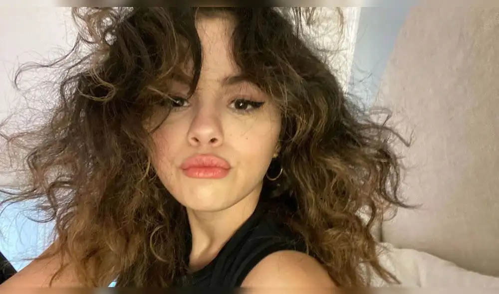 Desliza para ver más fotos de Selena Gomez y Lisa de BLACKPINK. Créditos: Instagram