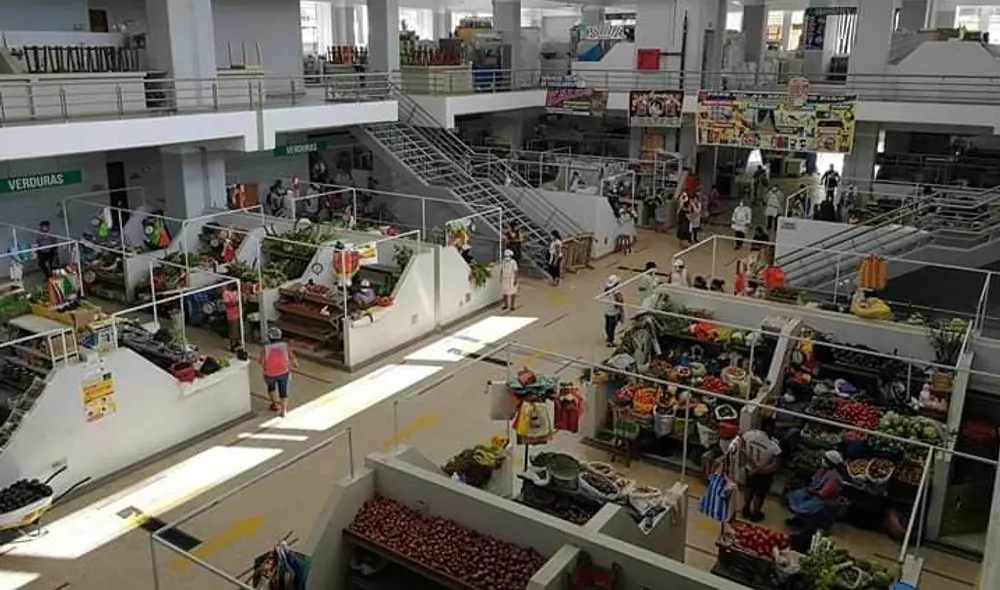 Cusco. Mercado Micaela Bastidas donde hoy detectaron 10 casos.