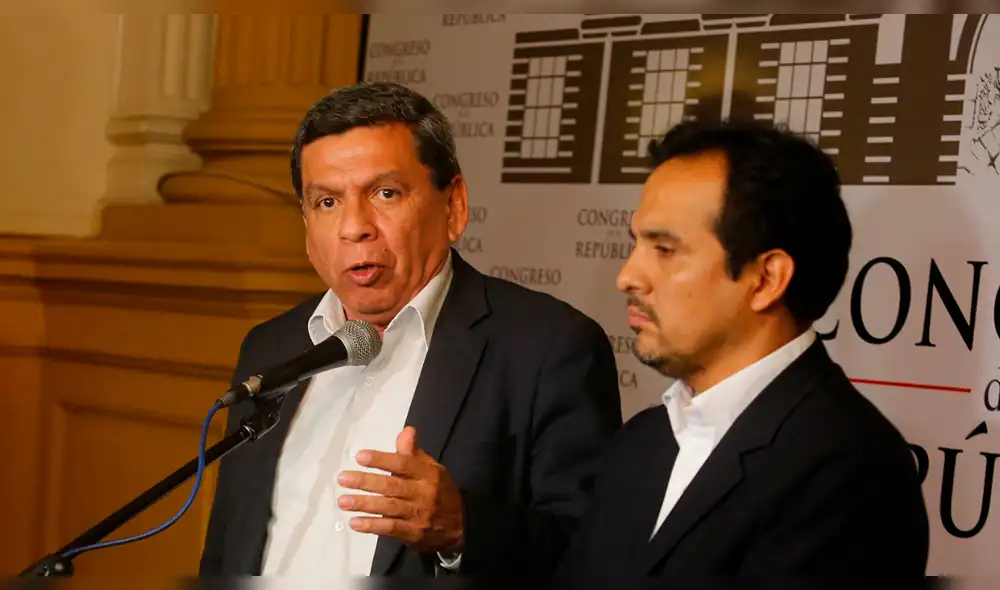 FA evalúa denunciar constitucionalmente a fujimoristas por chat ‘La Botica’ FA evalúa denunciar constitucionalmente a fujimoristas por chat ‘La Botica’