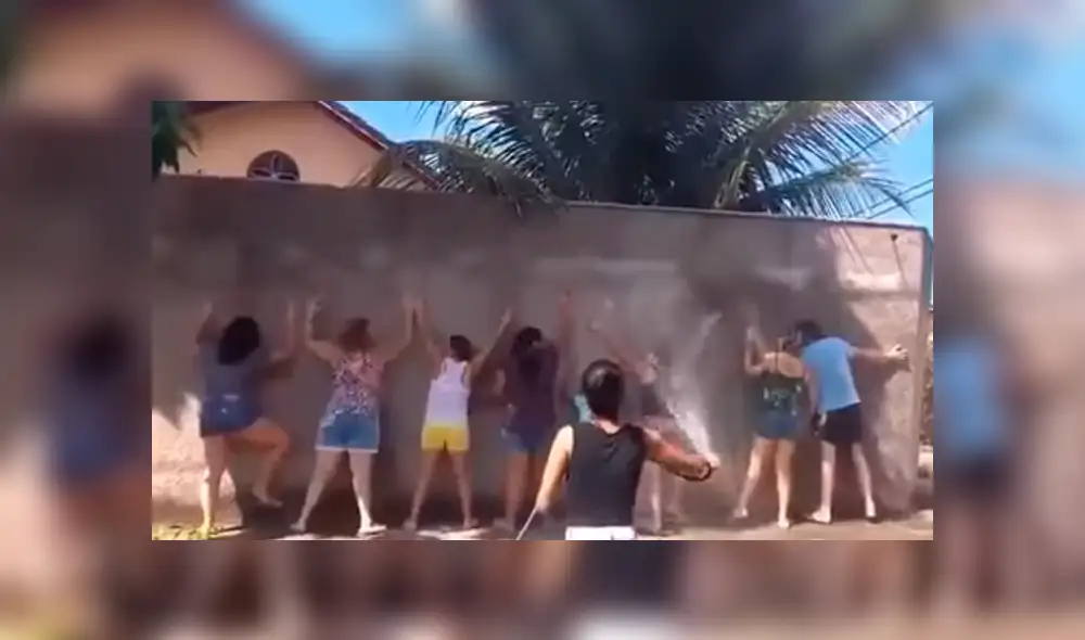 Facebook: Pensaron que familia era intervenida por policías, pero se llevan tremenda sorpresa [VIDEO]