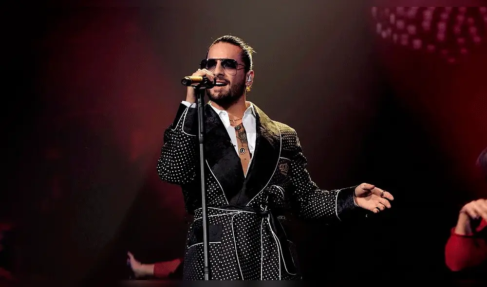  Así fue la reacción de Natalia Lafourcade al ver a Maluma recibir premio [VIDEO]