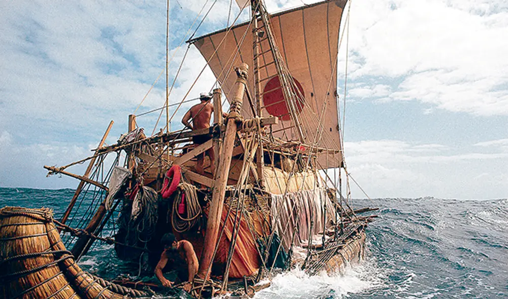 Ra II barco totora Ra II barco totora