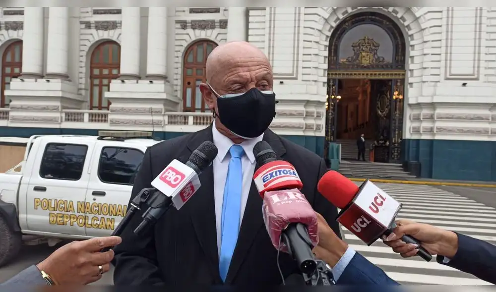 Congresista José Cueto anunció que impulsarían una censura del ministro Luis Barrenzuela. Foto: Deysi Portuguez/ URPI-LR Congresista José Cueto anunció que impulsarían una censura del ministro Luis Barrenzuela. Foto: Deysi Portuguez/ URPI-LR