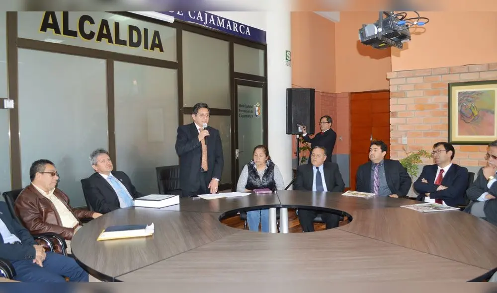 Entrega expediente técnico para construcción del Palacio de Justicia de Cajamarca