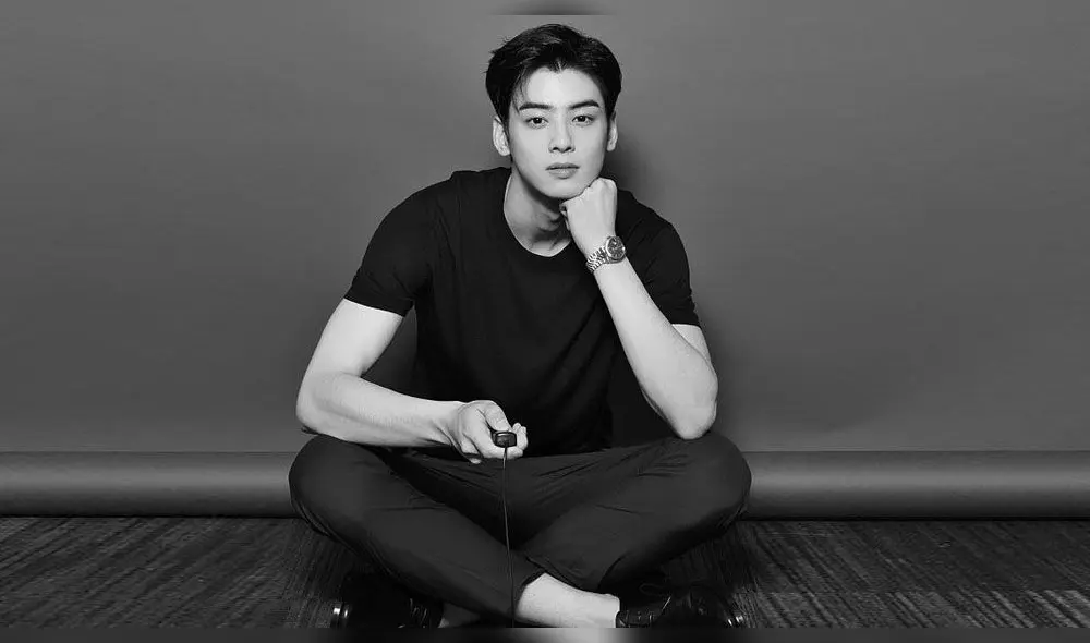 Desliza para ver más fotos de de Cha Eun Woo de ASTRO.