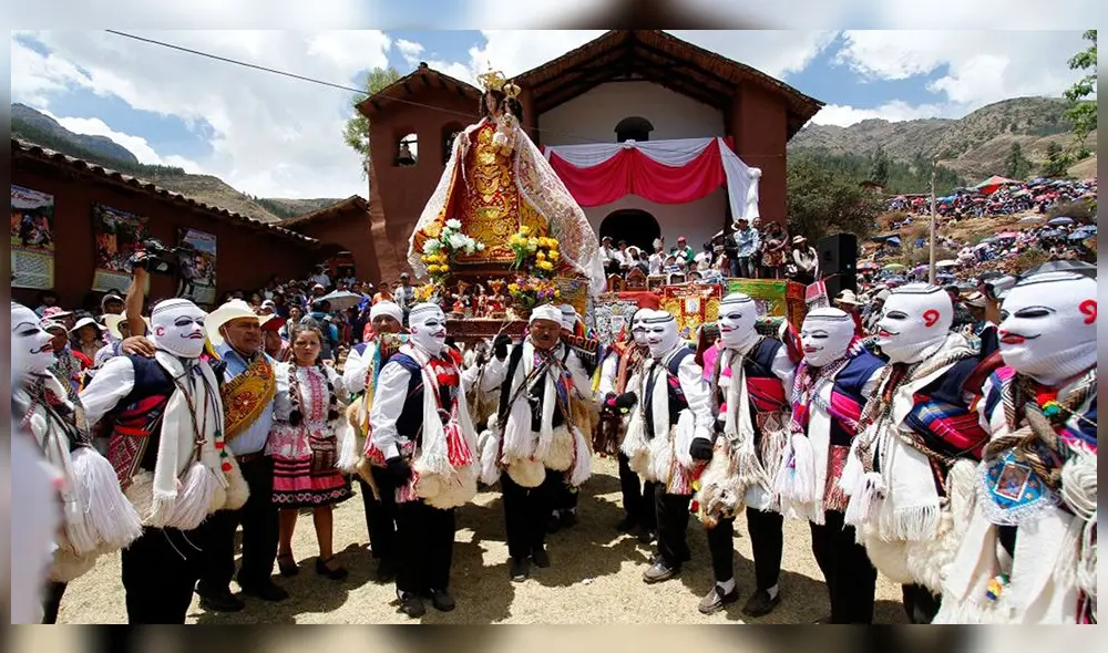 Cusco. Feligreses rindieron honores a la Virgen del Rosario a través de danzas, cantos, misas y procesiones realizadas en Paucartambo.