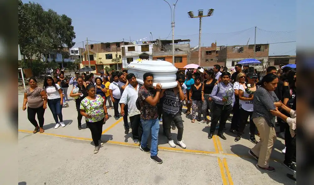 Villa el Salvador: Último adiós a adolescente fallecido en colegio Trilce [FOTOS]