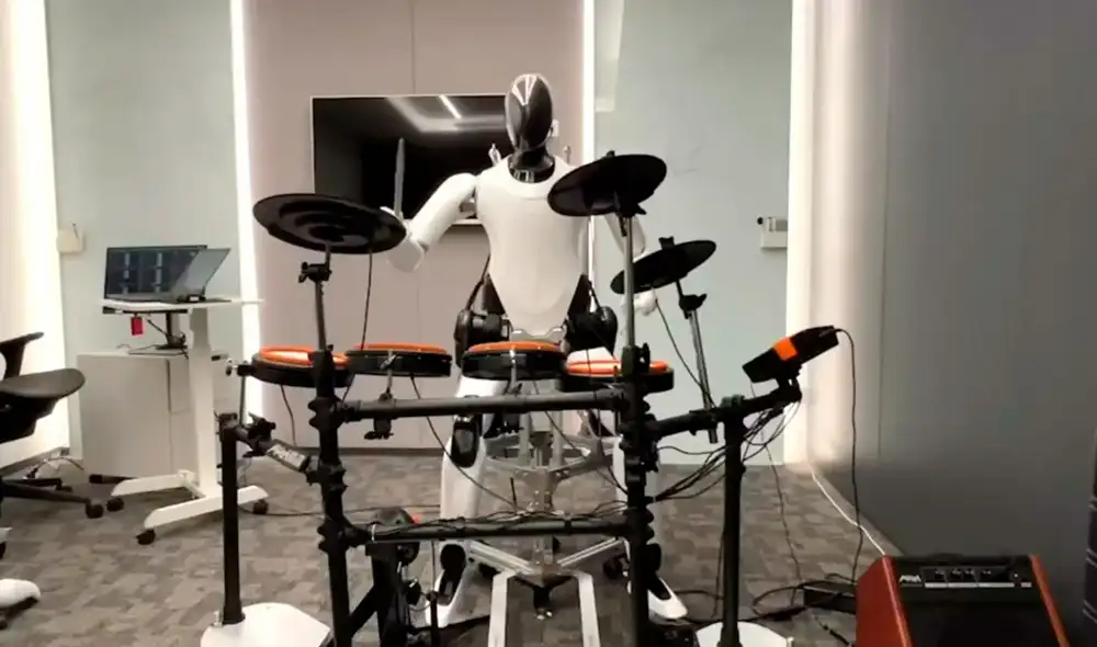 Video del robot tocando la batería tiene más de 100.000 vistas en YouTube. Foto: Xiaomi