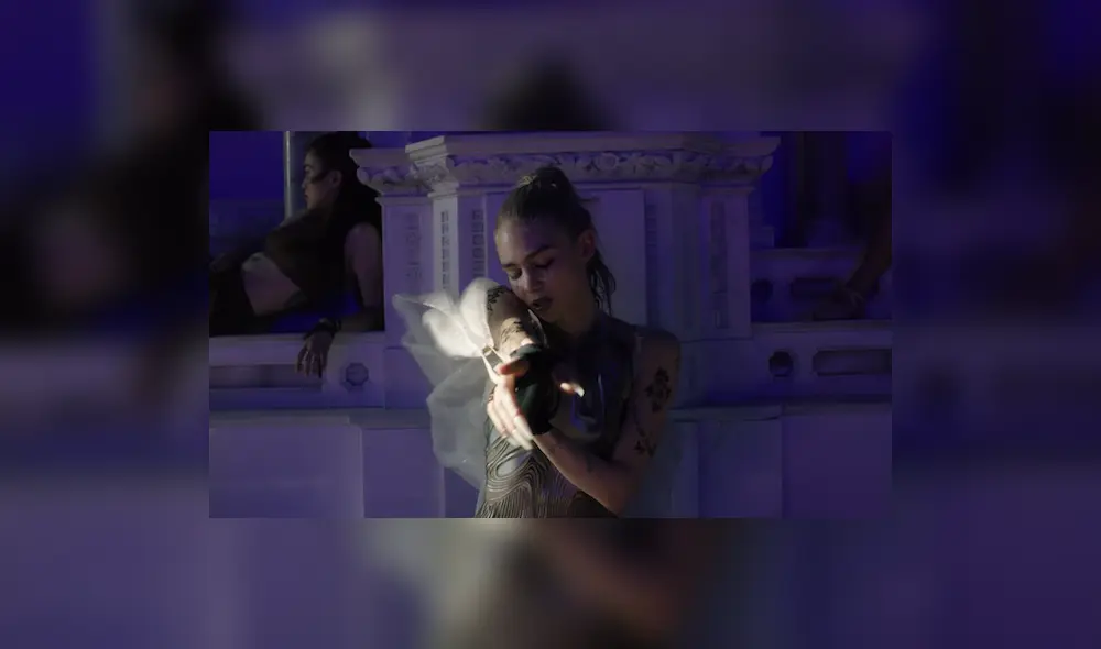 ¿Grimes embarazada? Cantante publica fotografía que confunde a fans [FOTOS]