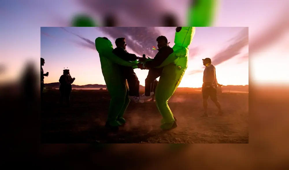 El Área 51 volvió a estar en el ojo de la tormenta, luego que miles de fanáticos invadieran sus instalaciones por un evento convocado en Facebook llamado el “Asalto”. El Área 51 volvió a estar en el ojo de la tormenta, luego que miles de fanáticos invadieran sus instalaciones por un evento convocado en Facebook llamado el “Asalto”.