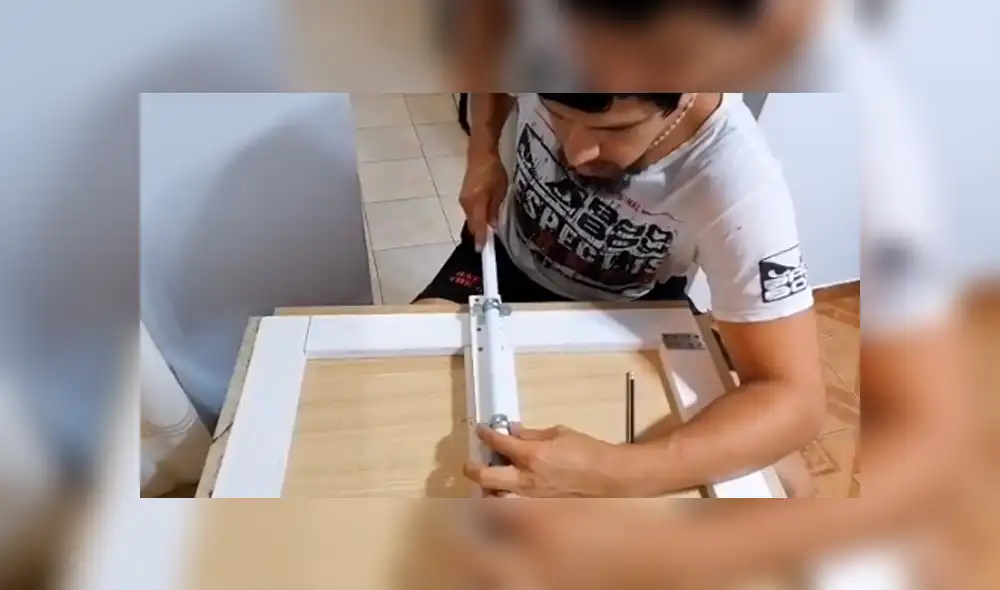 Desliza las imágenes para el increíble ‘aro’ que hizo este padre para que su hija haga videos en TikTok. Foto: Jogazo/TikTok Desliza las imágenes para el increíble ‘aro’ que hizo este padre para que su hija haga videos en TikTok. Foto: Jogazo/TikTok