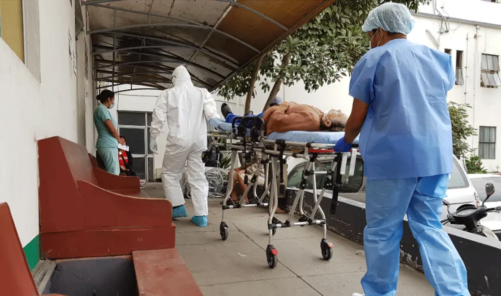 AL AIRE LIBRE. Un efectivo enfermo con el nuevo coronavirus es trasladado de emergencia. AL AIRE LIBRE. Un efectivo enfermo con el nuevo coronavirus es trasladado de emergencia.