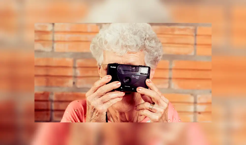 La anciana se negó a eliminar las fotografías y ahora pagará una multa de 50 euros diarios si no procede. La anciana se negó a eliminar las fotografías y ahora pagará una multa de 50 euros diarios si no procede.
