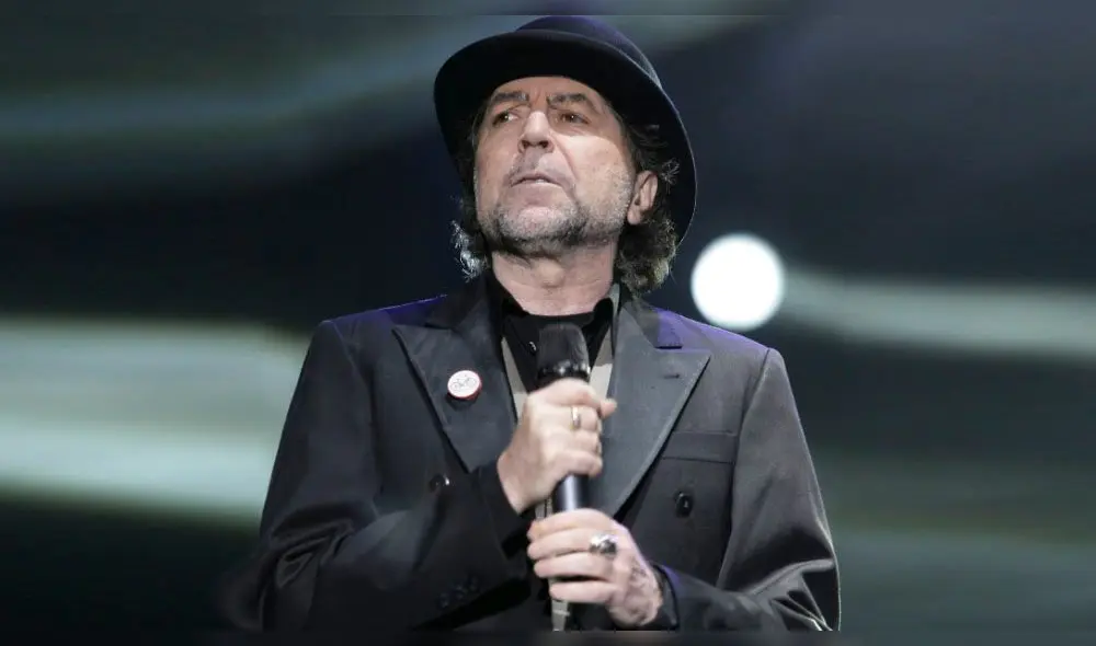 Joaquín Sabina pide matrimonio a Jimena Coronado Joaquín Sabina pide matrimonio a Jimena Coronado