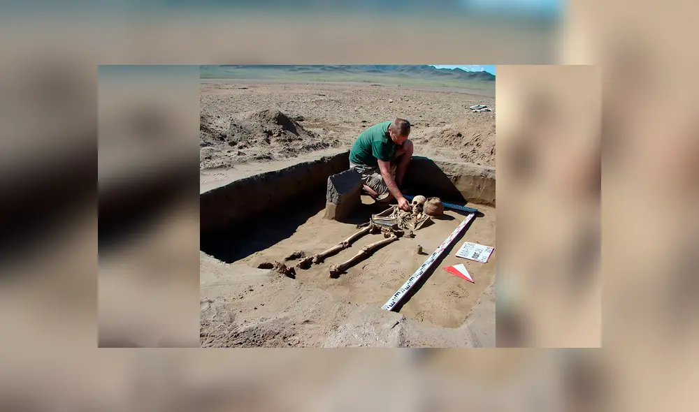 Desliza para ver los detalles de este 'iPhone prehistórico' que se viralizó en Facebook. Foto: Captura. Desliza para ver los detalles de este 'iPhone prehistórico' que se viralizó en Facebook. Foto: Captura.