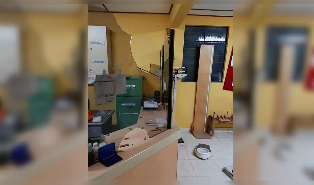Delincuentes llegaron a puesto de salud para robar a médicos y pacientes. Delincuentes llegaron a puesto de salud para robar a médicos y pacientes.