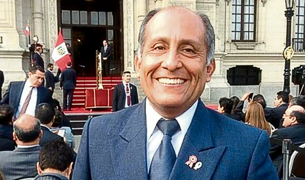 Asesor externo. Capitán EP (r) Alejandro Alarco Cárcamo.