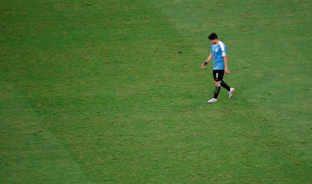 Luis Suarez lloró tras fallar el primer penal del Perú vs. Uruguay por cuartos de final de la Copa América 2019. | Foto: EFE Luis Suarez lloró tras fallar el primer penal del Perú vs. Uruguay por cuartos de final de la Copa América 2019. | Foto: EFE