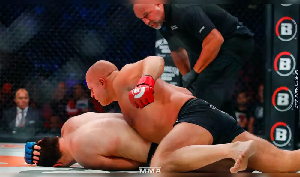 Fedor Emelianenko aplasta a Chael Sonnen y clasifica a la final de Torneo de pesos pesados [VIDEO]