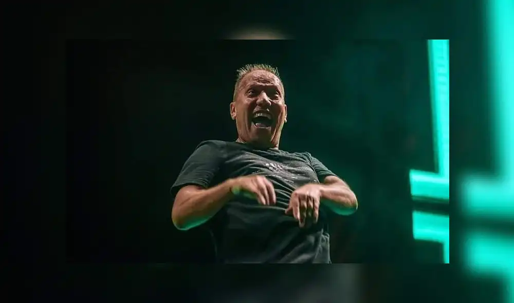 Raúl Romero realizó transmisión en vivo en Facebook para deleitar a sus fans en cuarentena.