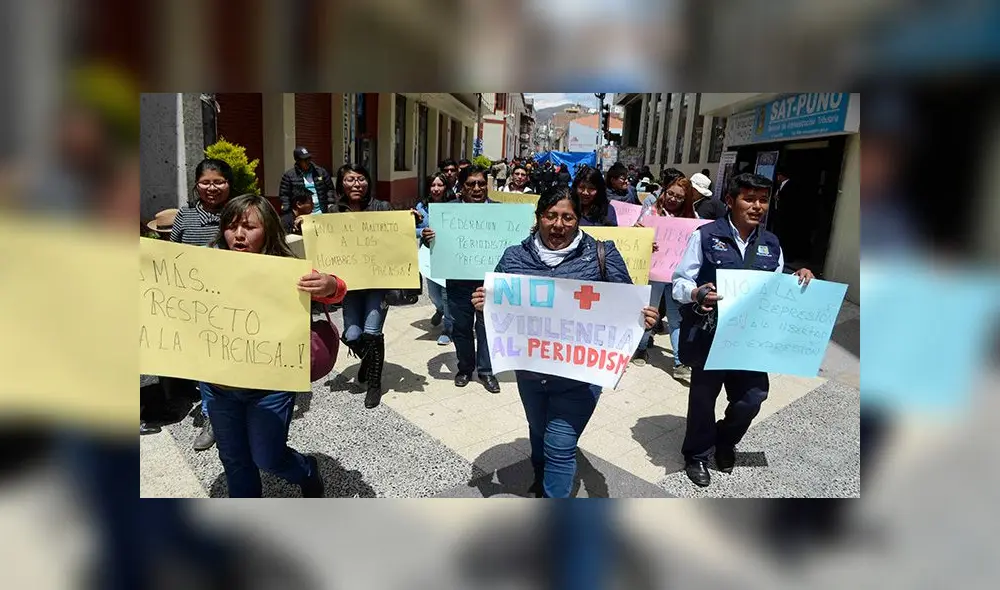 Periodistas de Puno marcharon en solidaridad a colega por agresión Periodistas de Puno marcharon en solidaridad a colega por agresión