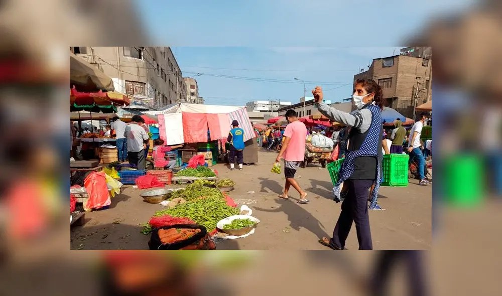 Comerciantes de La Parada han modificado su horario de atención. Foto: URPI-LR. Comerciantes de La Parada han modificado su horario de atención. Foto: URPI-LR.