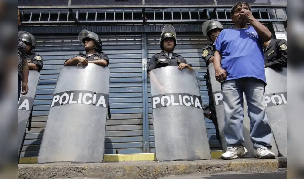 Mesa Redonda : nuevamente los comerciantes toman las calles de Lima. [FOTOS]