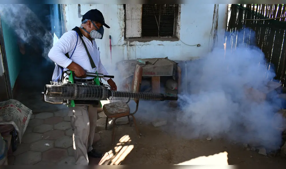 Campaña de fumigación busca proteger a la población.