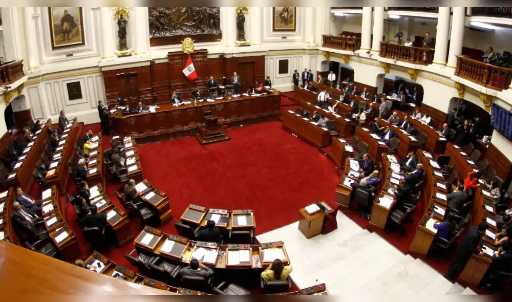 Congreso compra frigobares y TV por 122 mil soles