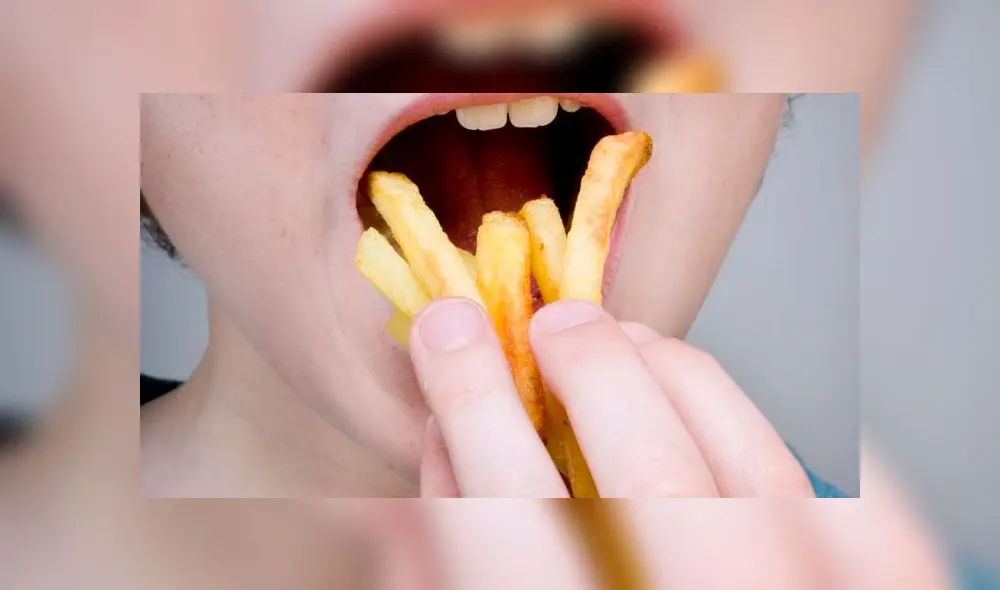 Adolescente se alimentó de una mala dieta basada en papas fritas y otras chatarras. Foto: referencial