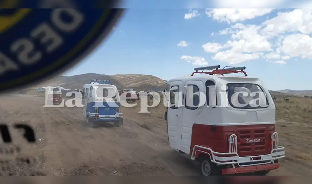 Mototaxistas cobran hasta S/ 5 para trasladar personas desde Desaguadero hasta Pataní.