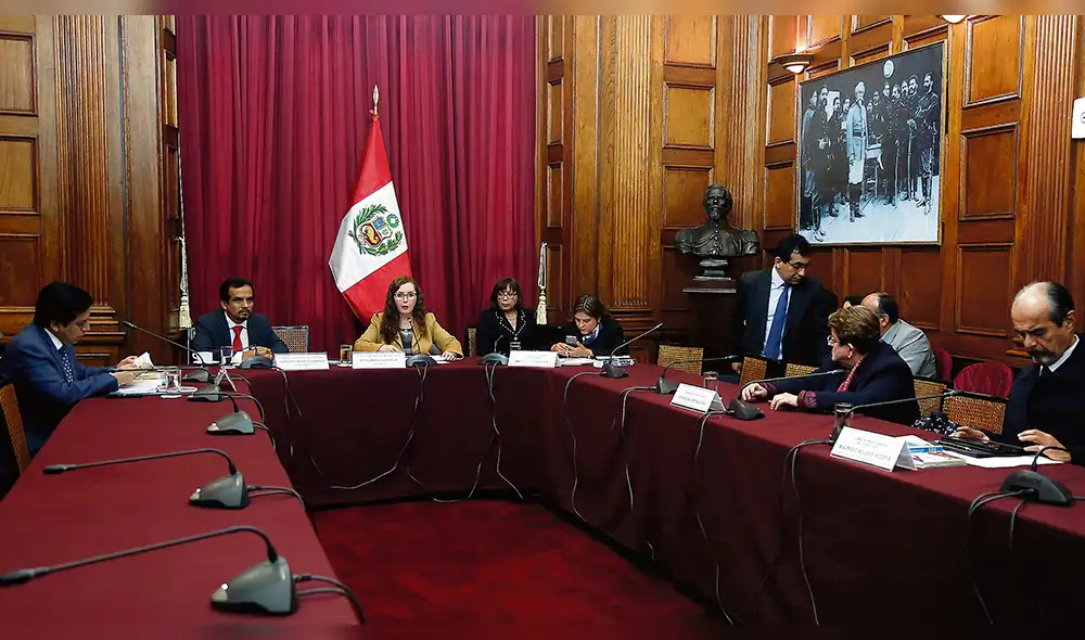 Comisión Bartra libró de responsabilidad a Alan y Keiko