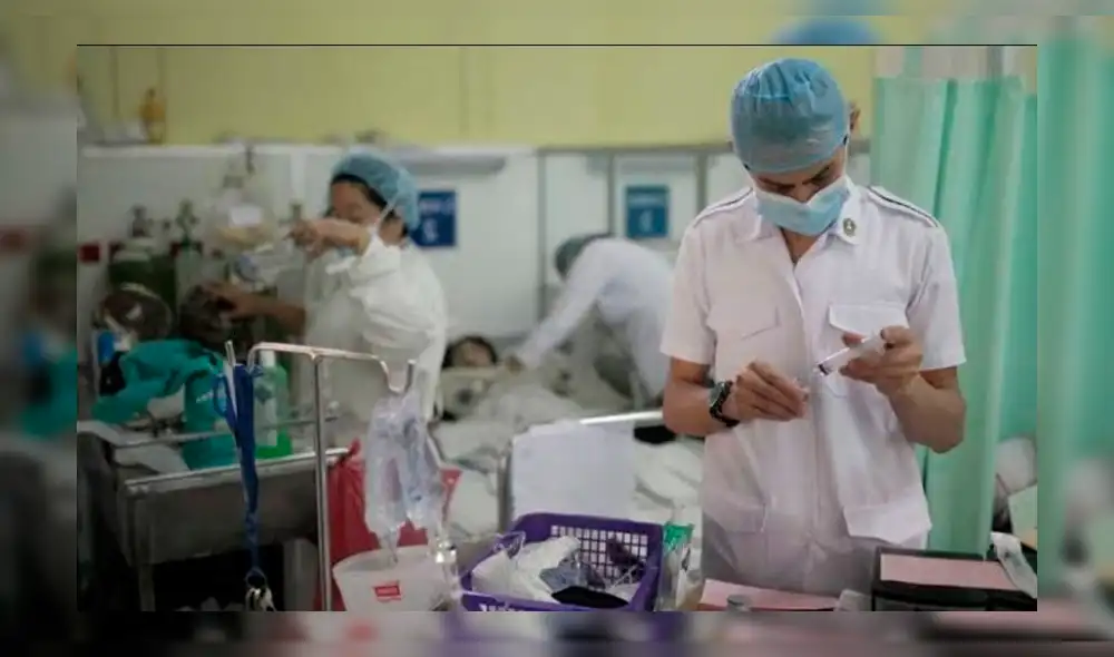 Se cuenta con el equipo, áreas y recursos humanos necesarios para atender a pacientes. Se cuenta con el equipo, áreas y recursos humanos necesarios para atender a pacientes.