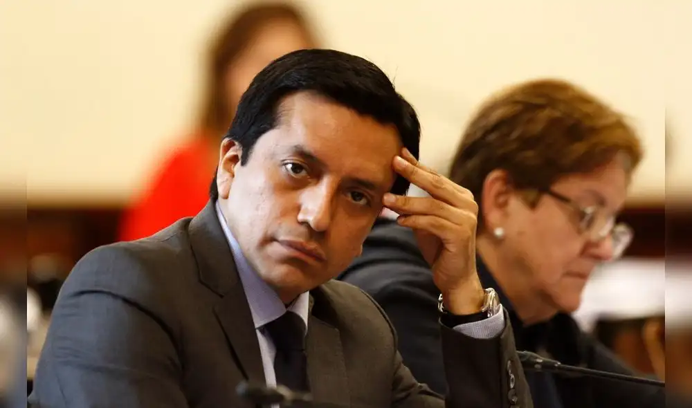 Gilbert Violeta respaldó en agosto del año pasado que el Ejecutivo planteara una cuestión de confianza por cuatro proyectos de reforma constitucional. Foto: La República. Gilbert Violeta respaldó en agosto del año pasado que el Ejecutivo planteara una cuestión de confianza por cuatro proyectos de reforma constitucional. Foto: La República.