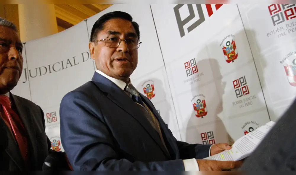 CNM decide suspender sin goce de haber a César Hinostroza