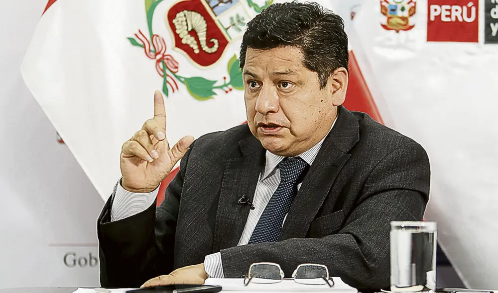 Exhorta. Vega señala que la declaración de intereses debe tener un solo régimen para todos. Foto: Antonio Melgarejo